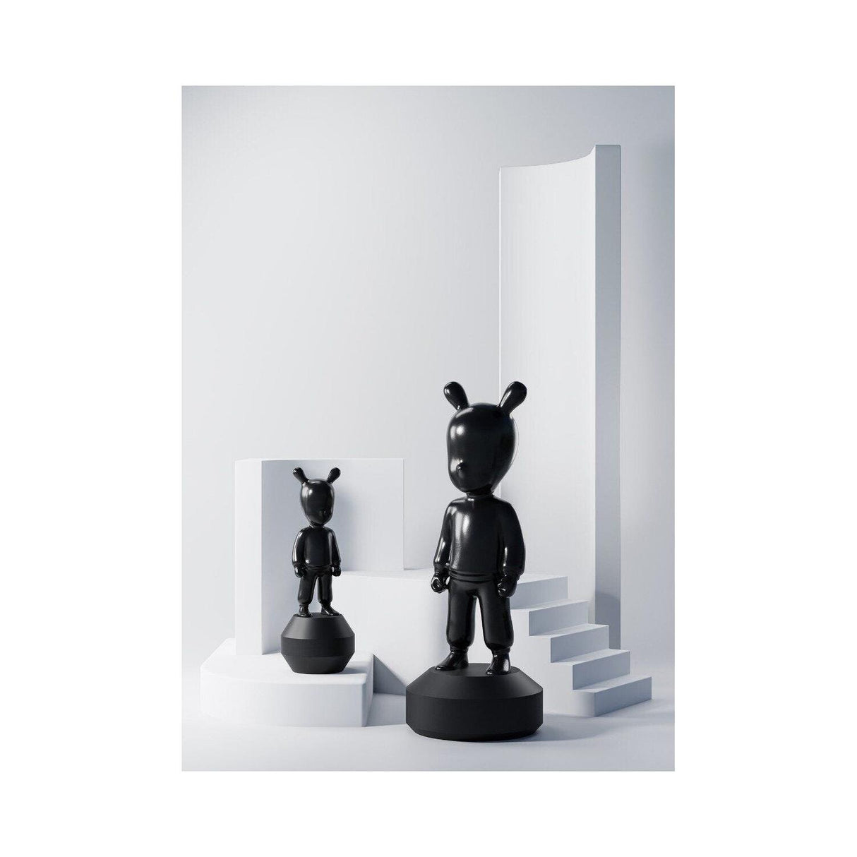 LLADRO' Figurina The Black Guest Modello Piccolo 30x11cm Porcellana