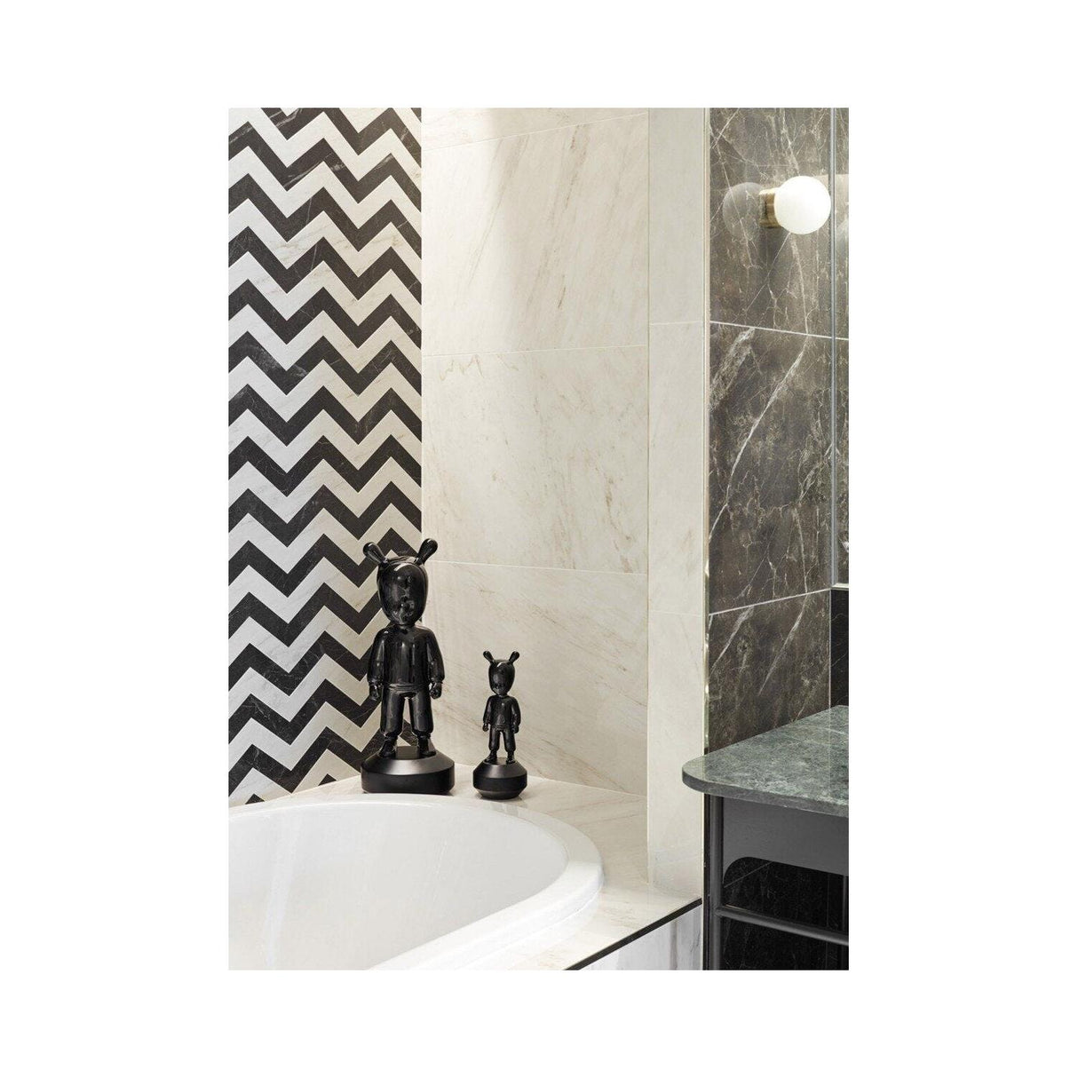 Lladró Figurina The Black Guest Modello Piccolo 30x11cm Porcellana