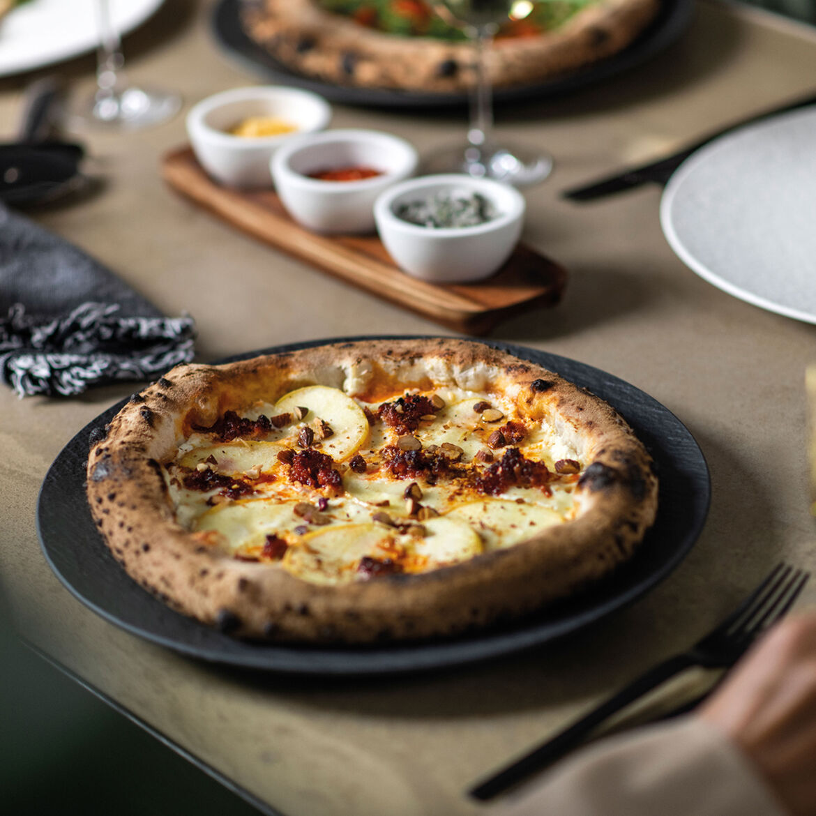 VILLEROY & BOCH Manufacture Rock Nero Set 6 Pezzi Piatto Pizza 32cm Porcellana