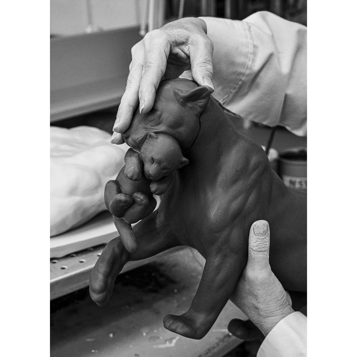 Lladró Figurina Pantera Nera con Cucciolo 25x48cm Porcellana