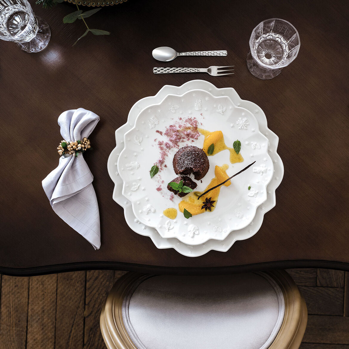 VILLEROY & BOCH - Toy's Delight Royal Classic Dinner Plate 29.5 Christmas