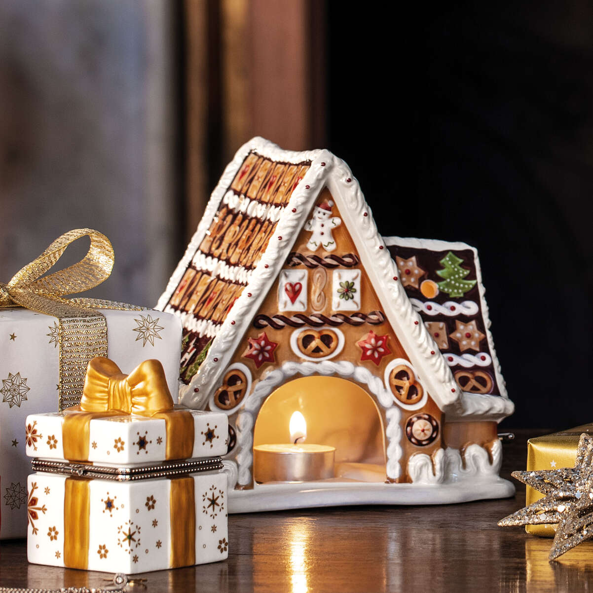 VILLEROY & BOCH Christmas Toys Gingerbread House Music Box Christmas Decoration