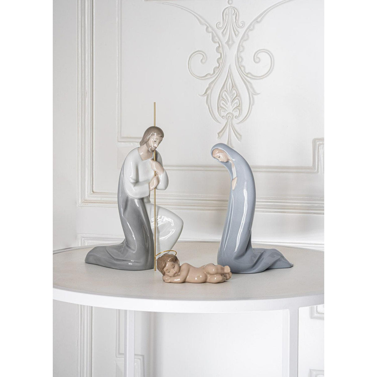 Lladró Figurina Natività Gesù Bambino III 3x9cm Porcellana