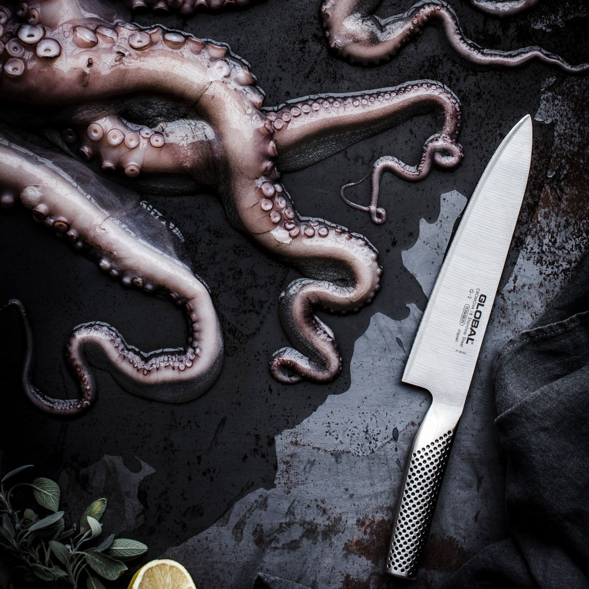 GLOBAL Coltello Cuoco 20cm in Acciaio Inox Cromova 18 G-02