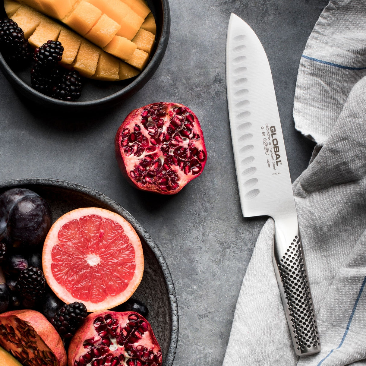 GLOBAL Santoku Knife Blade with Alveoli 18cm in Cromova 18 G-80 Stainless Steel