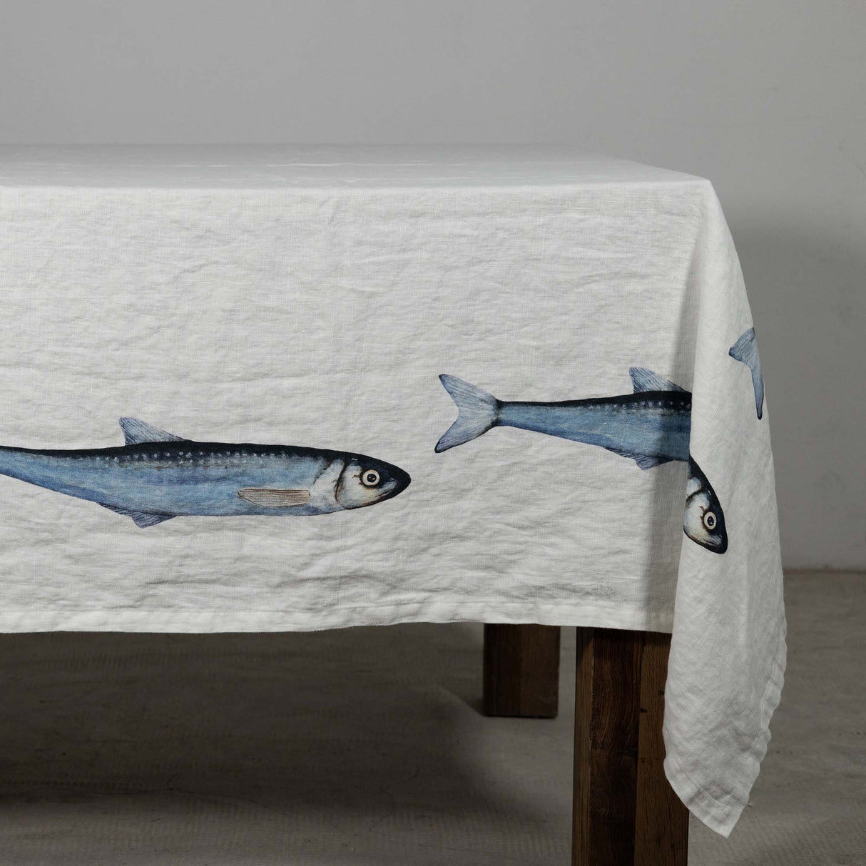 SIMPLE DAY Sardine Tablecloth in 100% Linen 160x260cm White Light Blue