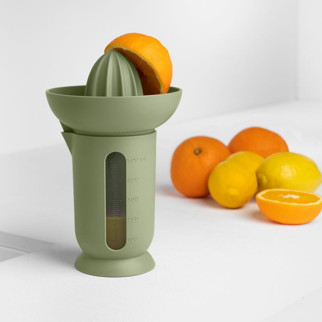 BLIM PLUS Spremiagrumi con Caraffa Ufo 500ml Forest Dark Verde Made in Italy 100% Riciclabile