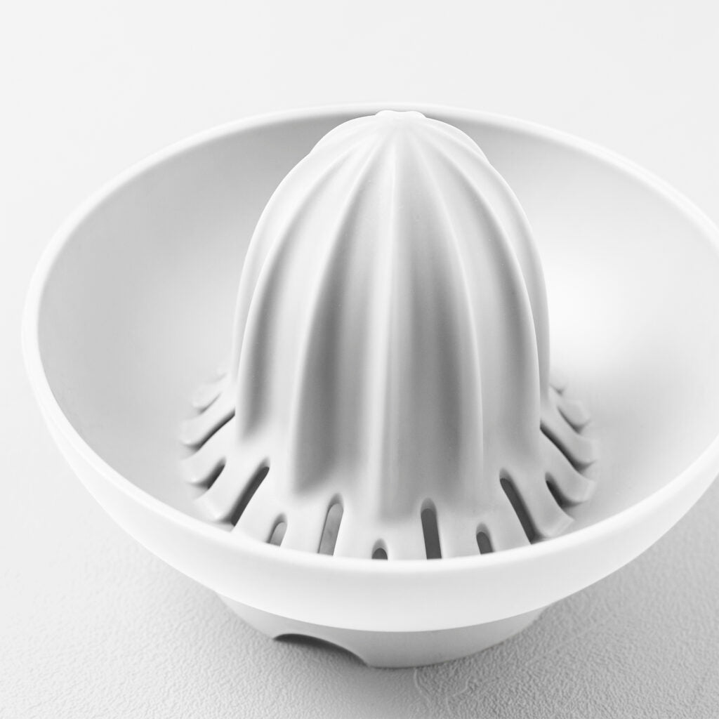 BLIM PLUS Citrus Squeezer with Ufo Carafe 500ml Arctic White White Made in Italy 100% Recyclable