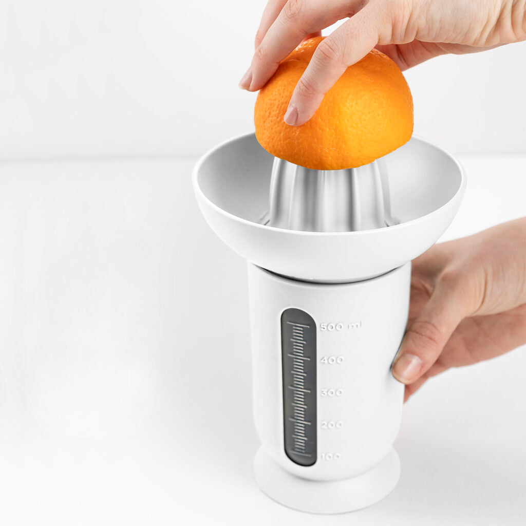 BLIM PLUS Citrus Squeezer with Ufo Carafe 500ml Arctic White White Made in Italy 100% Recyclable