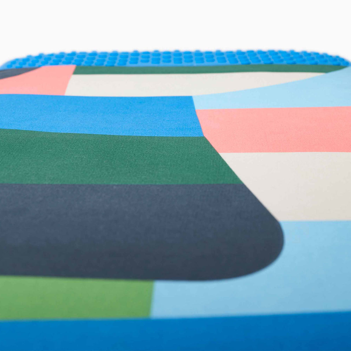 JOSEPH JOSEPH Glide Ironing Board 130x38cm Easy to Store Multicolor Design Jonathan Lawes