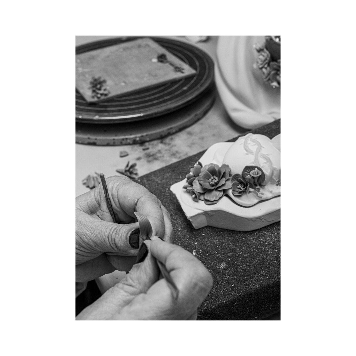 Lladró Scultura Sacro Cuore di Gesù 40x26cm Porcellana