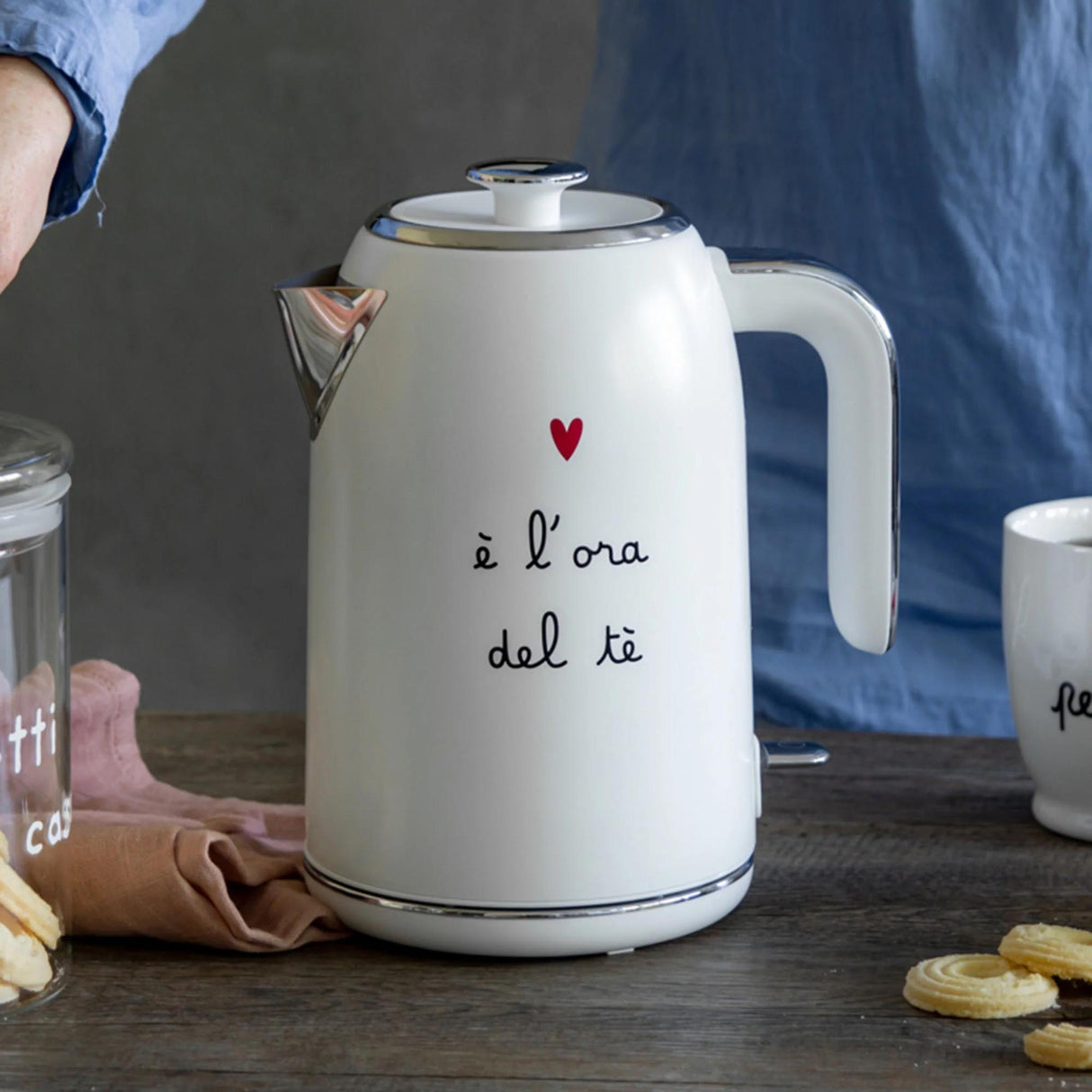 SIMPLE DAY Bollitore Elettrico E' L'Ora del Tè 24x15cm Bianco