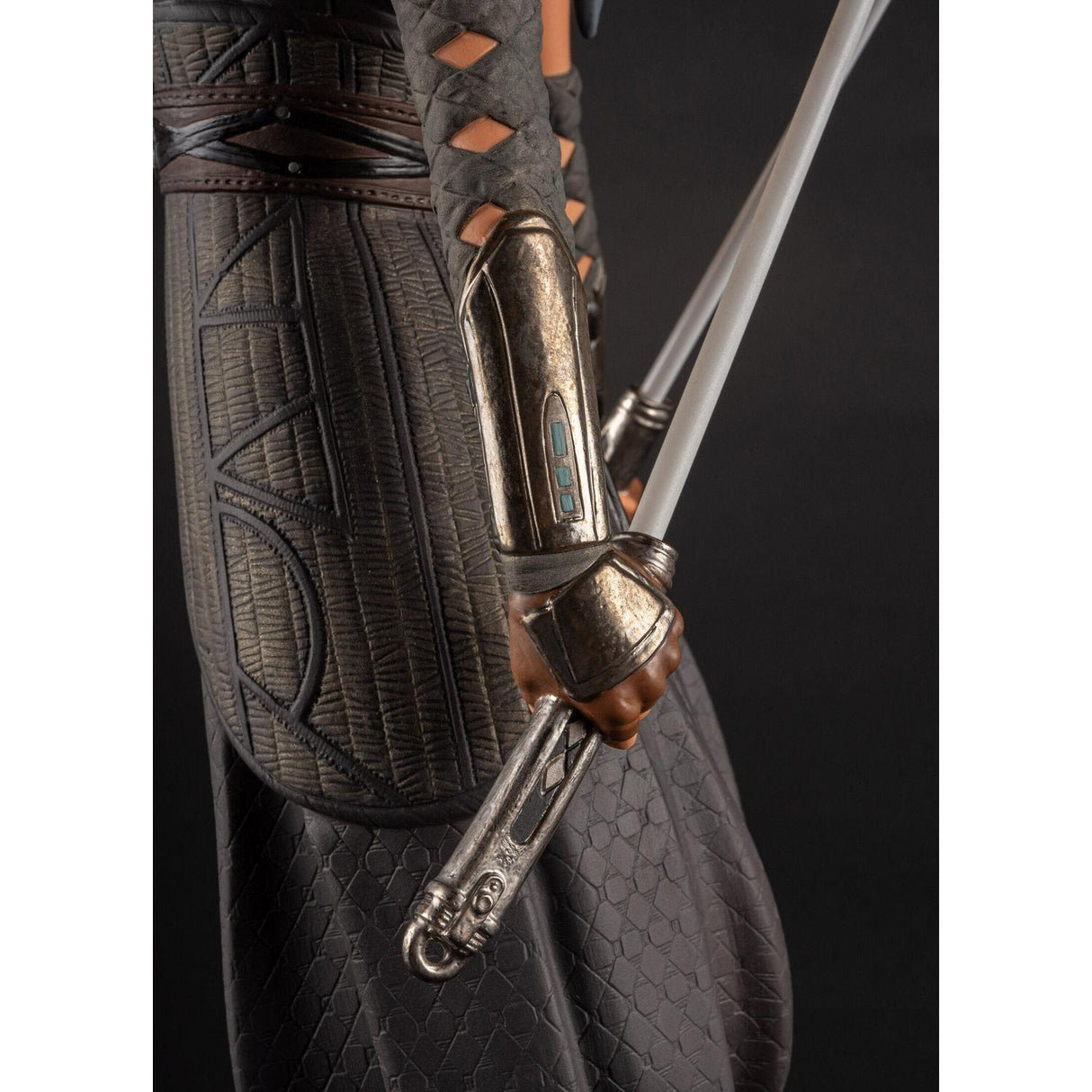 Lladró Scultura Ahsoka Tano™ Serie Limitata 56x24cm Porcellana