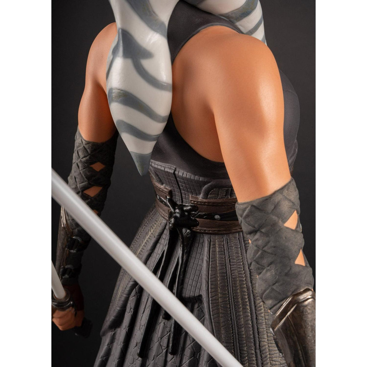 Lladró Scultura Ahsoka Tano™ Serie Limitata 56x24cm Porcellana