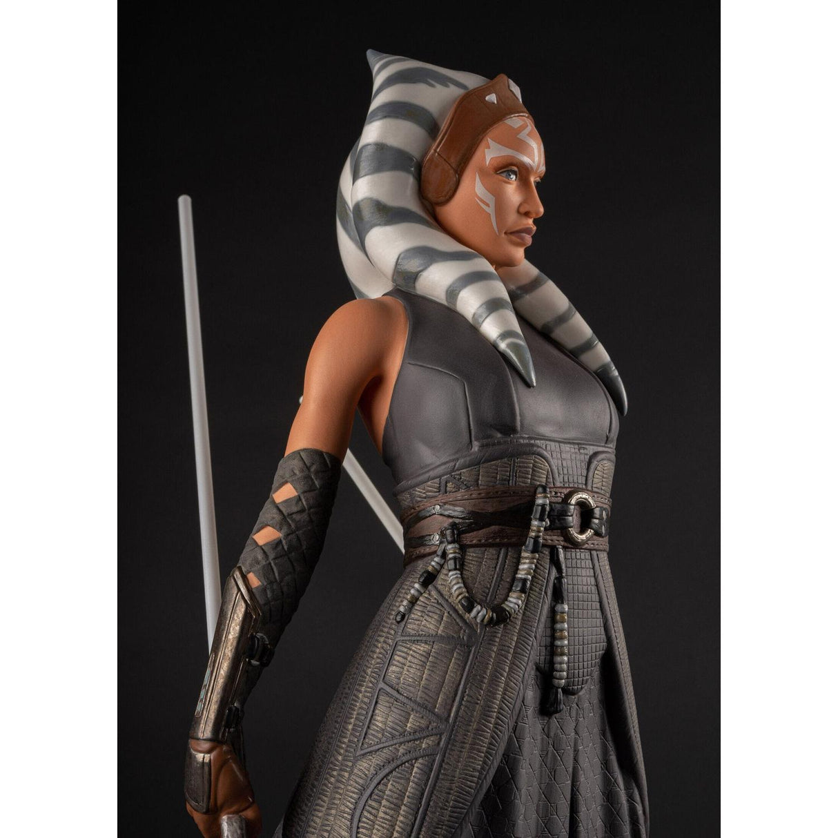 Lladró Scultura Ahsoka Tano™ Serie Limitata 56x24cm Porcellana