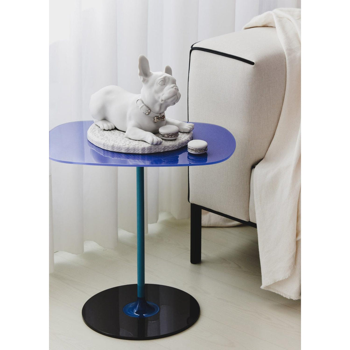 LLADRO' Scultura Bulldog Francese con Macarons Re Deco 24x29cm Porcellana