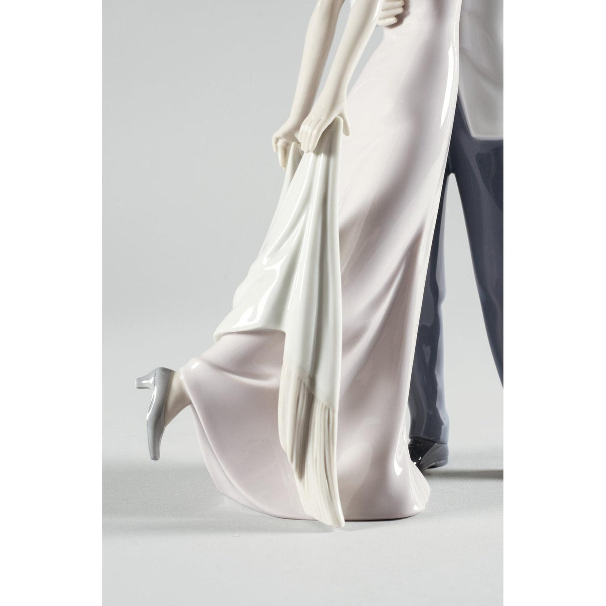 Lladró Figurina Coppia Felice Anniversario 32x21cm Porcellana