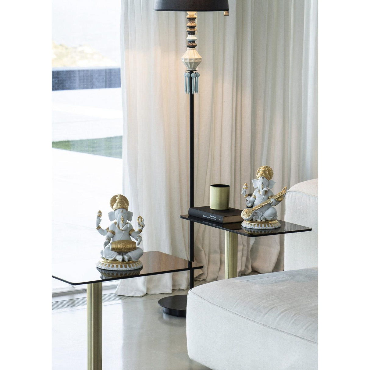 Lladró Figurina Ganesha con Veena Lustro Oro 23x19cm Porcellana