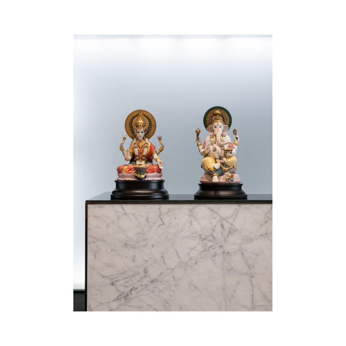 Lladró Scultura Statua Dea Lakshmi 41x27cm Porcellana