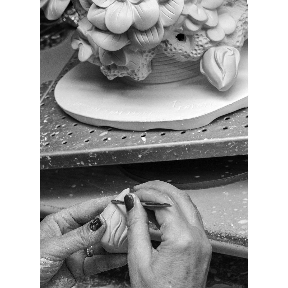 LLADRO' Vaso con Fiori Rosa 44x33cm Porcellana