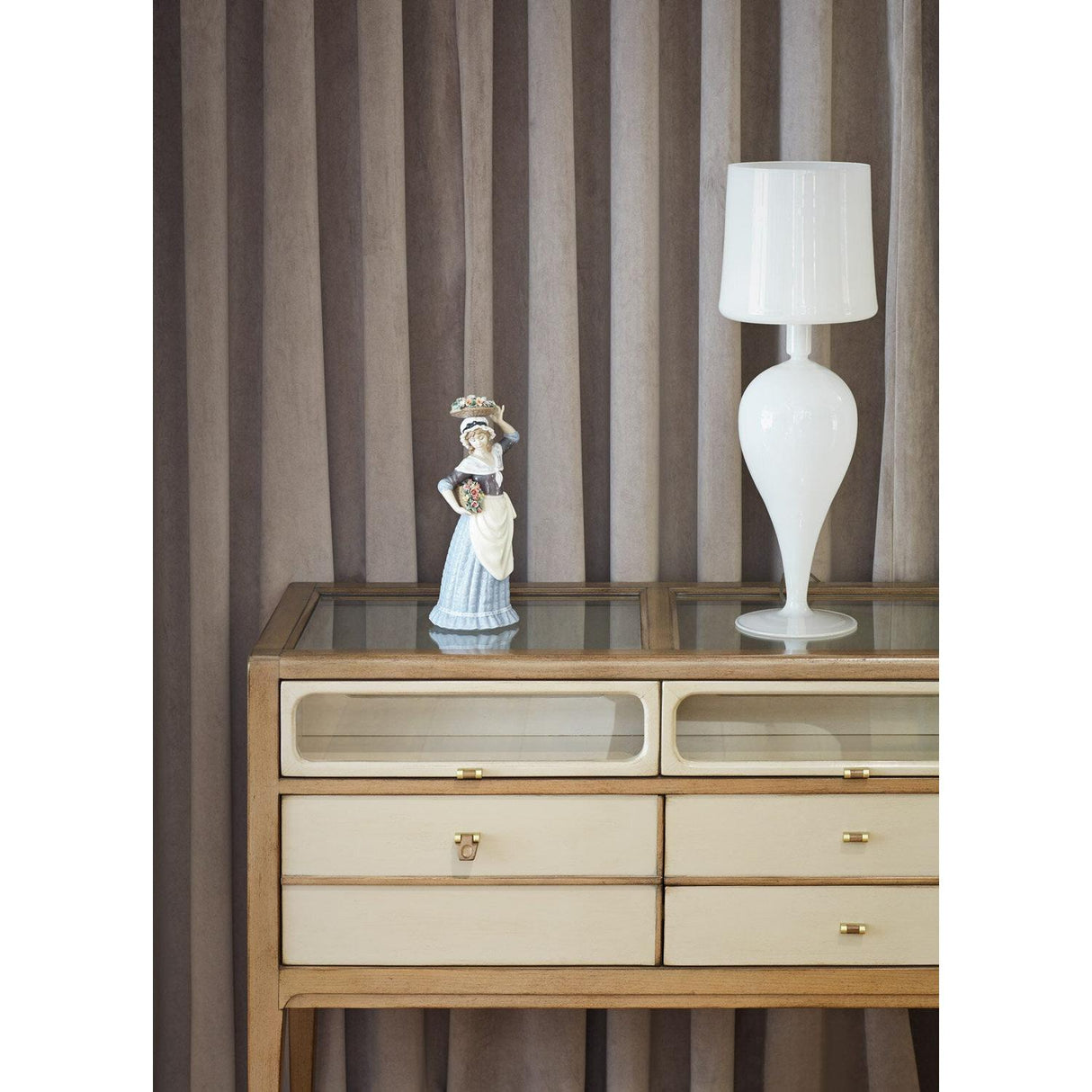 Lladró Scultura Raccolta di Fiori 29x14cm Porcellana