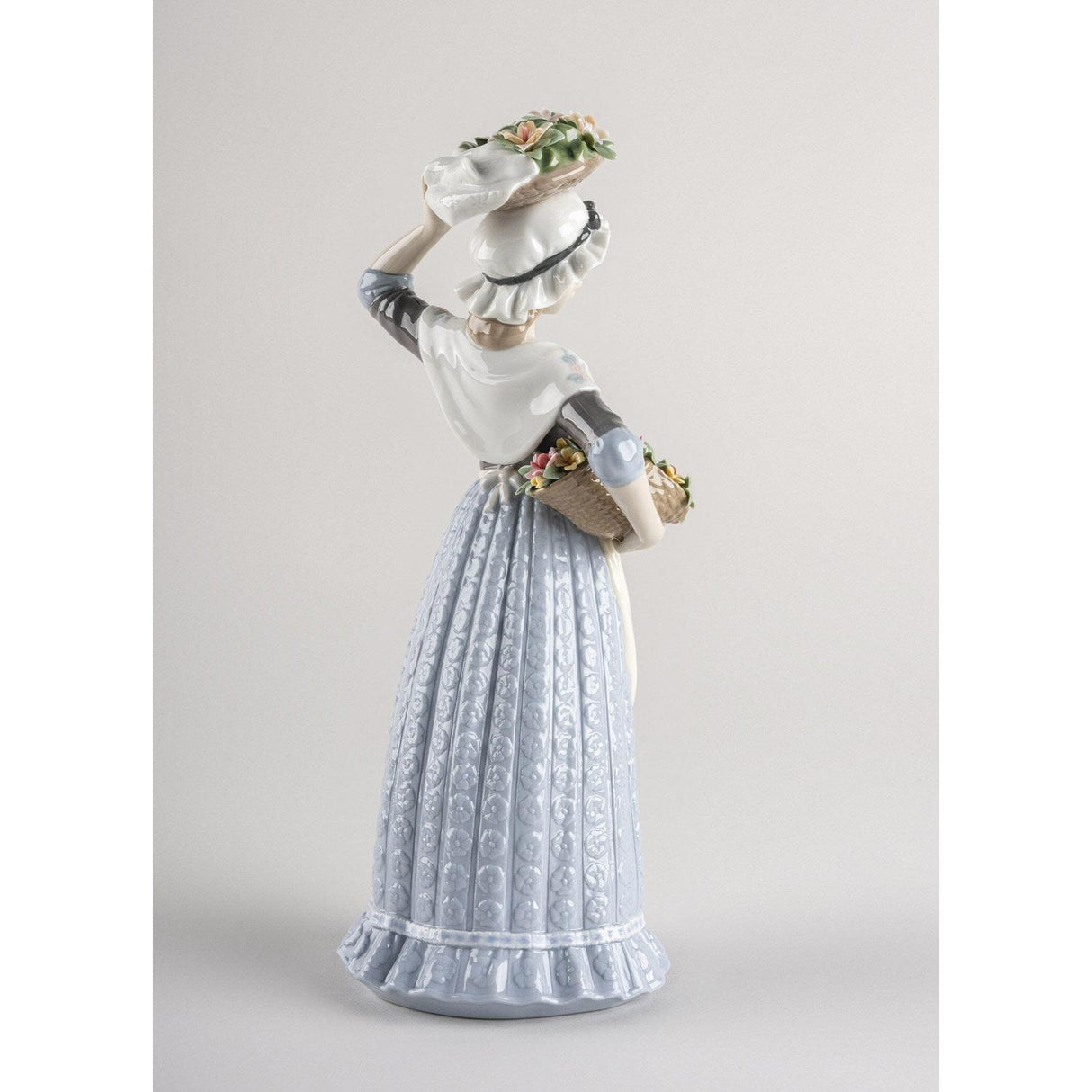 Lladró Scultura Raccolta di Fiori 29x14cm Porcellana