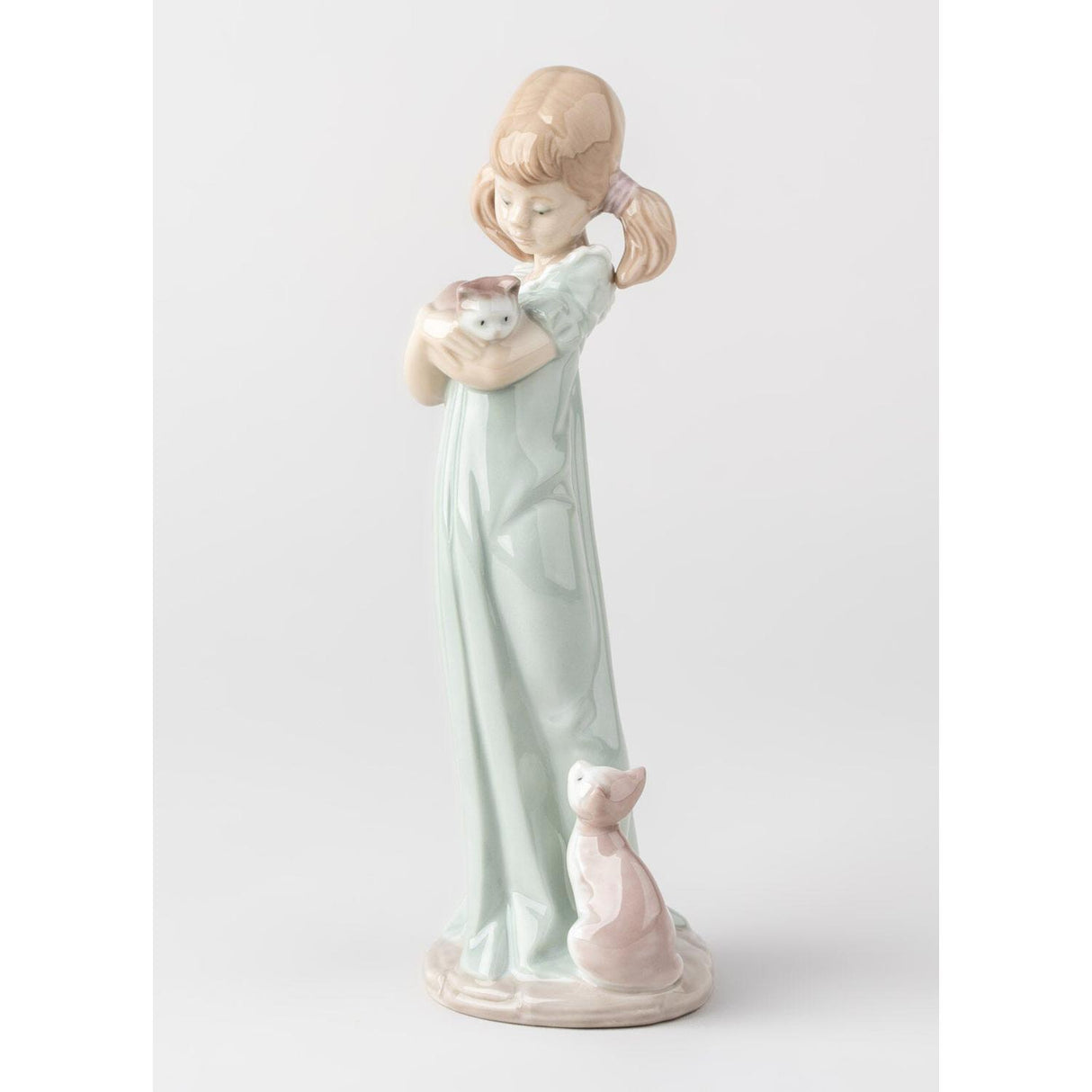 Lladró Figurina Ragazza con Gattini 21x7cm Porcellana