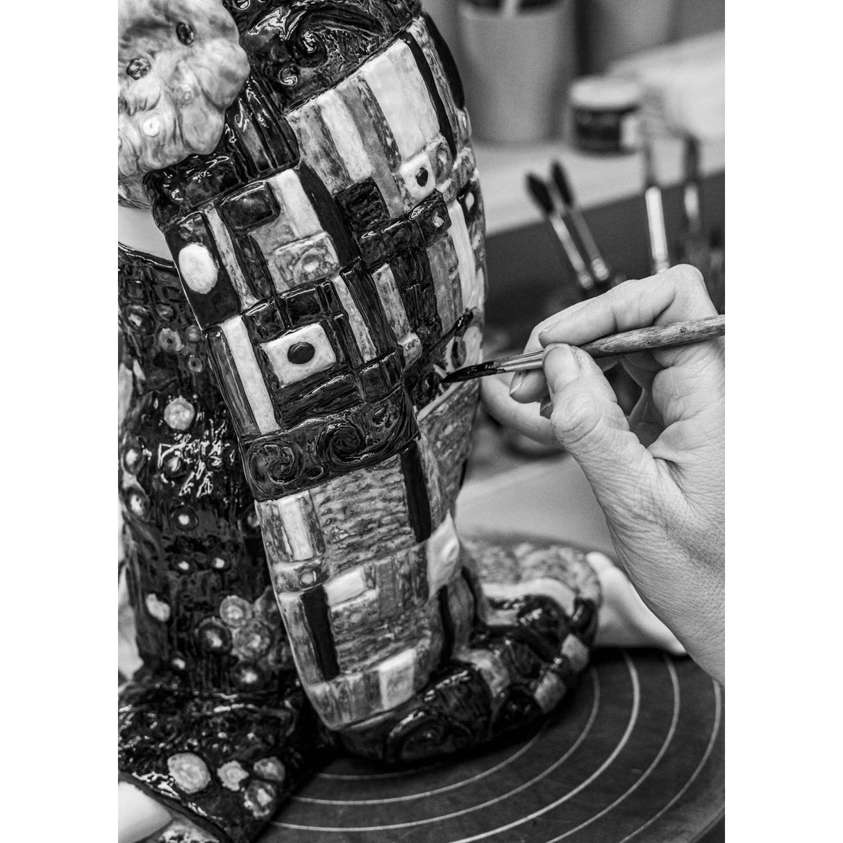 Lladró Scultura Coppia Il Bacio di Klimt Lustro Oro 33x31cm Porcellana