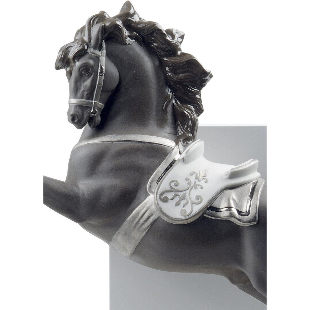 LLADRO' Figurina Cavallo in Pirouette Lustro Argento 34x30cm Porcellana