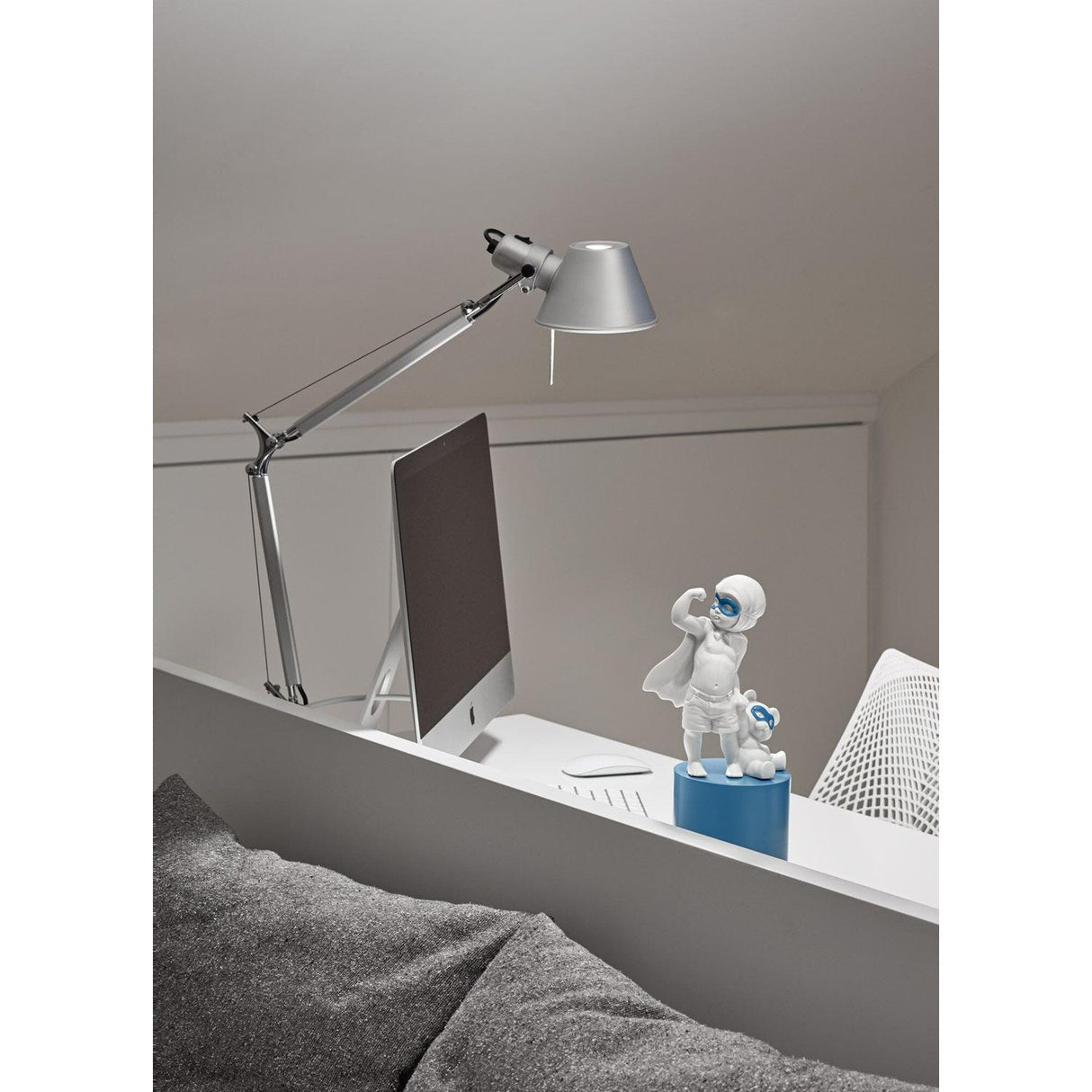 Lladró Figura Scultura Ho Super Poteri 32x15cm Porcellana