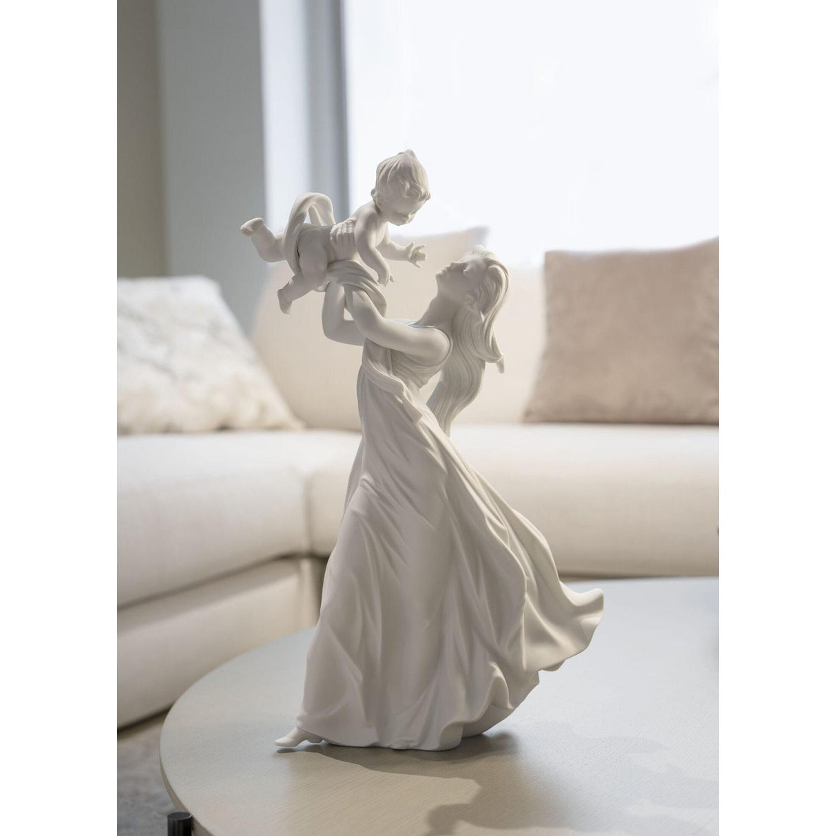 Lladró Figurina Madre Il Mio Bellissimo BebE' Bianco Mate 46x29cm Porcellana