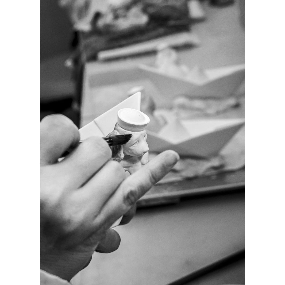 Lladró Figurina Cane la Barchetta di Carta 10x17cm Porcellana