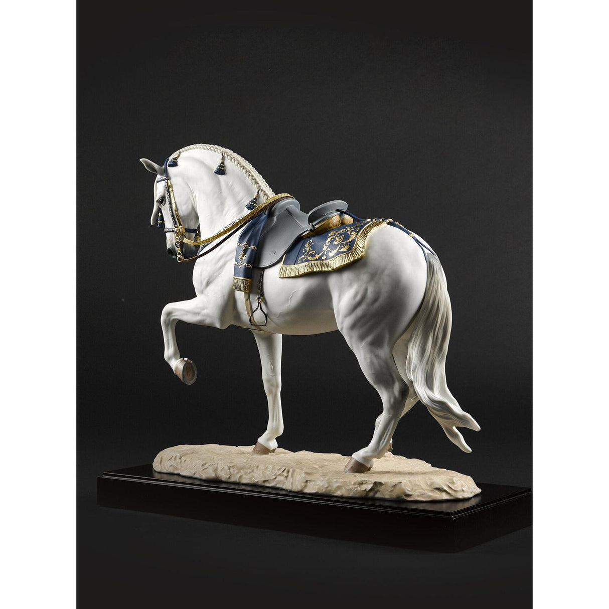 Lladró Scultura Pura Razza Spagnolo Cavallo Edizione Limitata 44x50cm Porcellana
