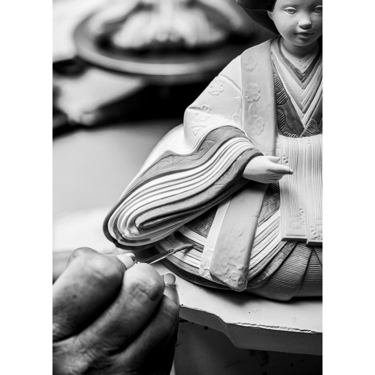 LLADRO' Figurina Hina Dolls Beige e Rosa 26x41cm Porcellana