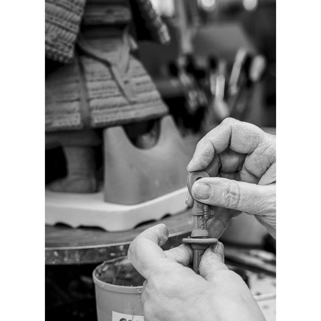 Lladró Figurina Bambino Samurai Lustro Oro 36x20cm Porcellana