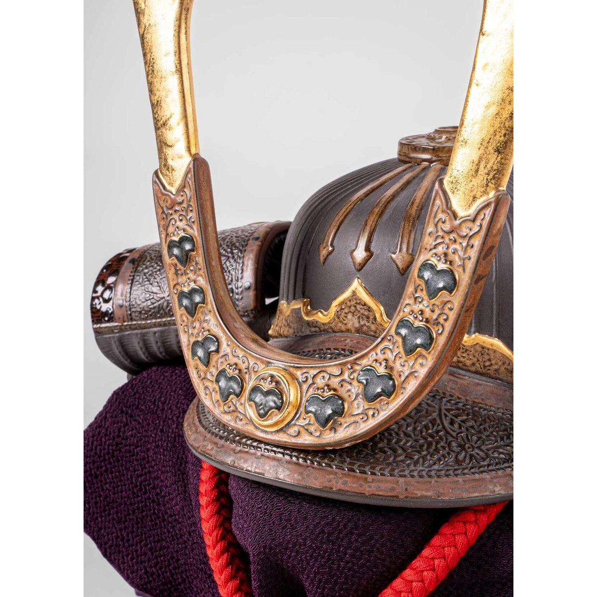 LLADRO' Figurina Elmetto Samurai Edizione Limitata 35x30cm Porcellana