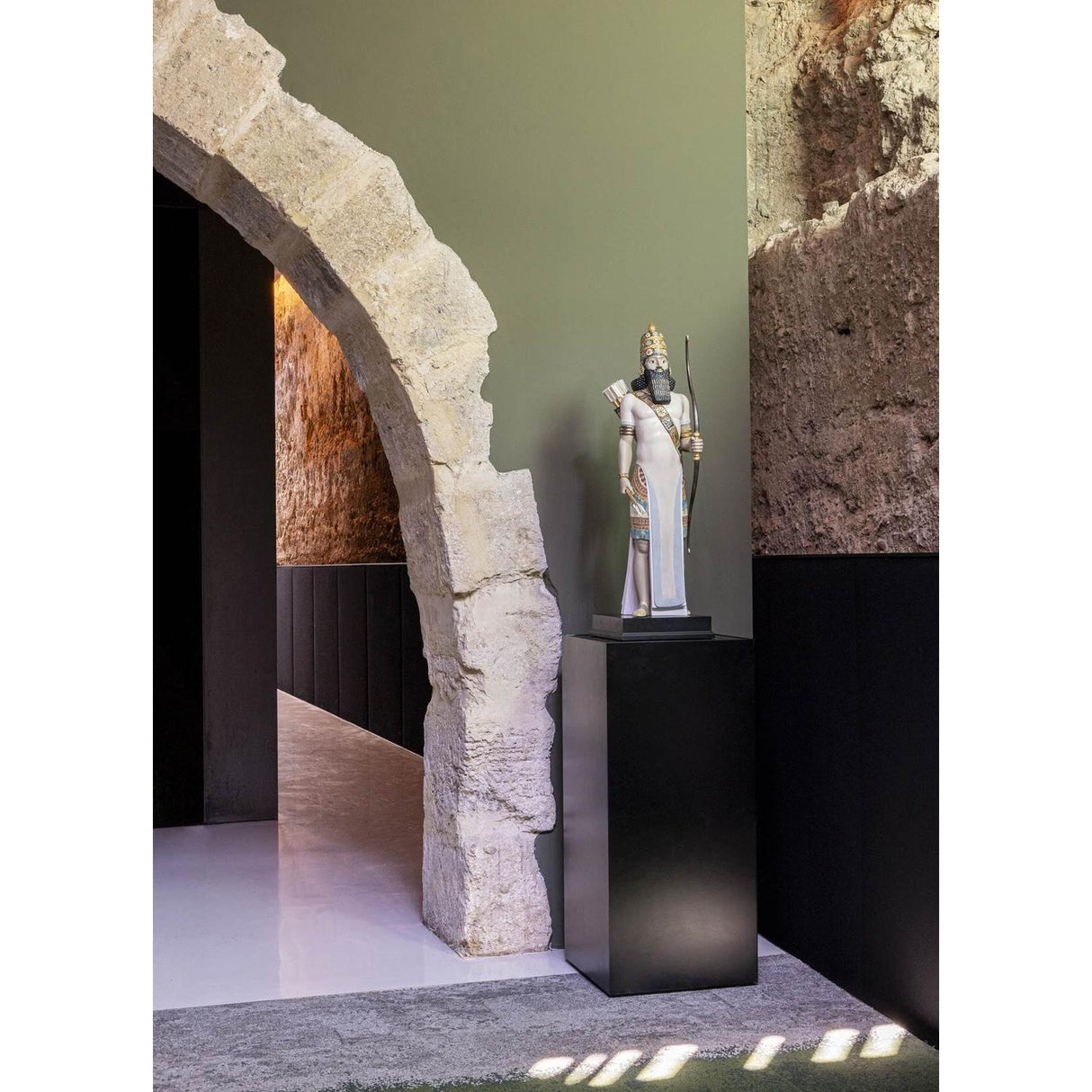 Lladró Scultura Arciere Assiro Serie Limitata 96x31cm Porcellana