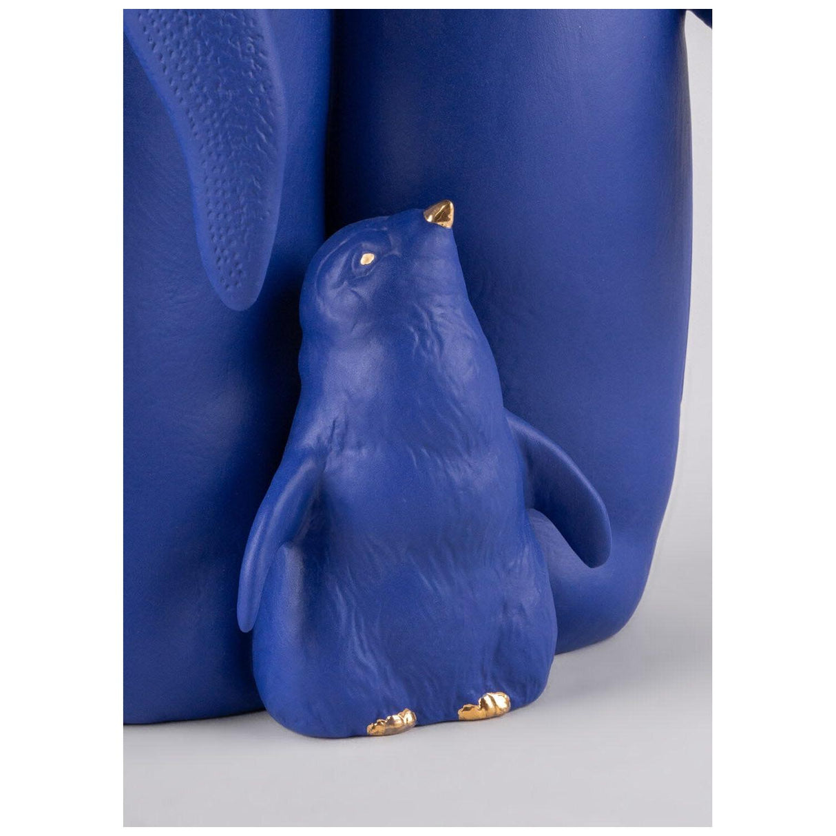Lladró Scultura Famiglia di Pinguini Blu Oro Serie Limitata 25x16cm Porcellana