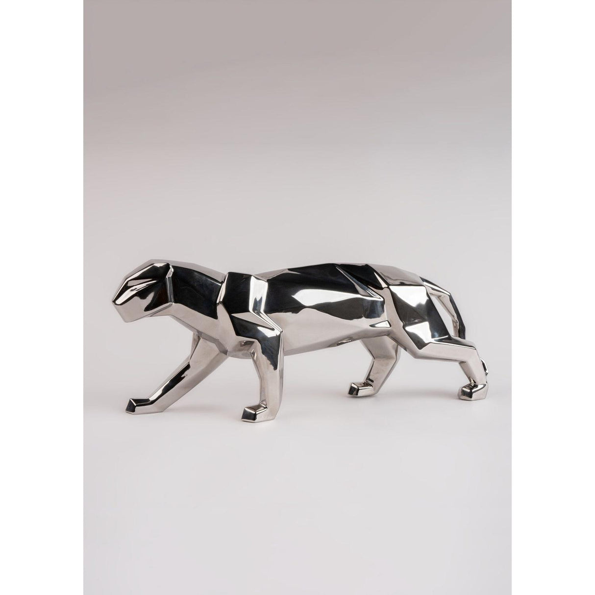 LLADRO' Scultura Pantera Argento 19x50cm Porcellana