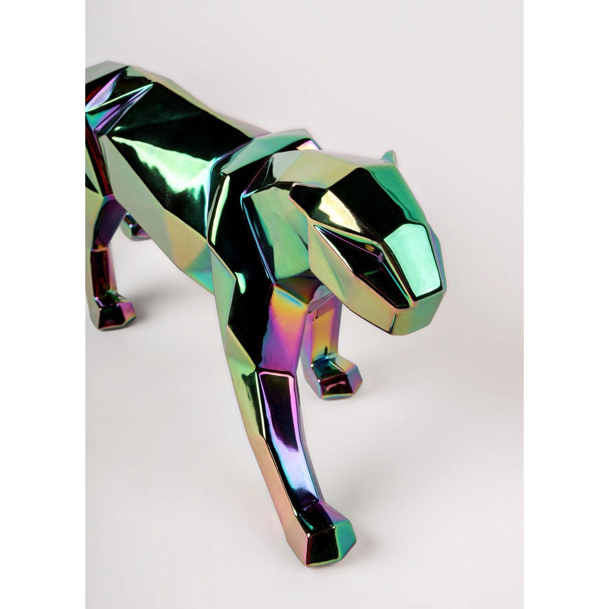 LLADRO' Scultura Pantera Iridescente 19x50cm Porcellana