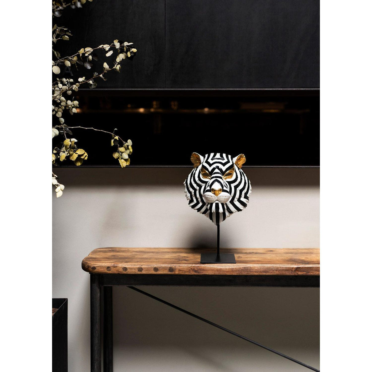 LLADRO' Maschera Tigre Nero Oro 38x30cm Porcellana