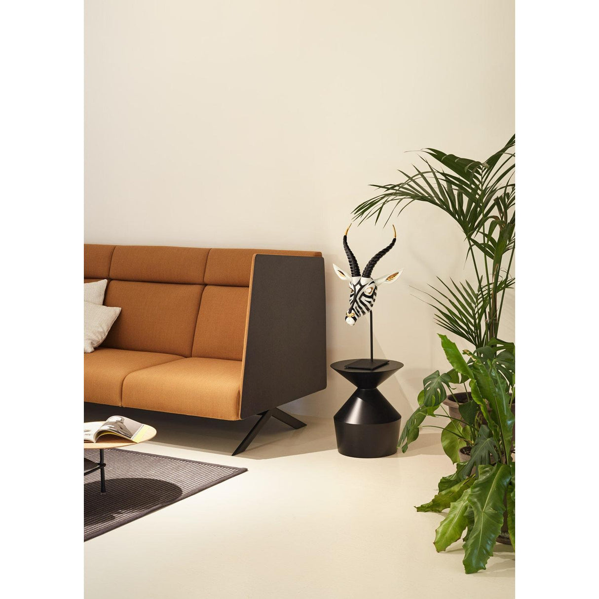 LLADRO' Maschera Antilope Nero Oro 57x39cm Porcellana