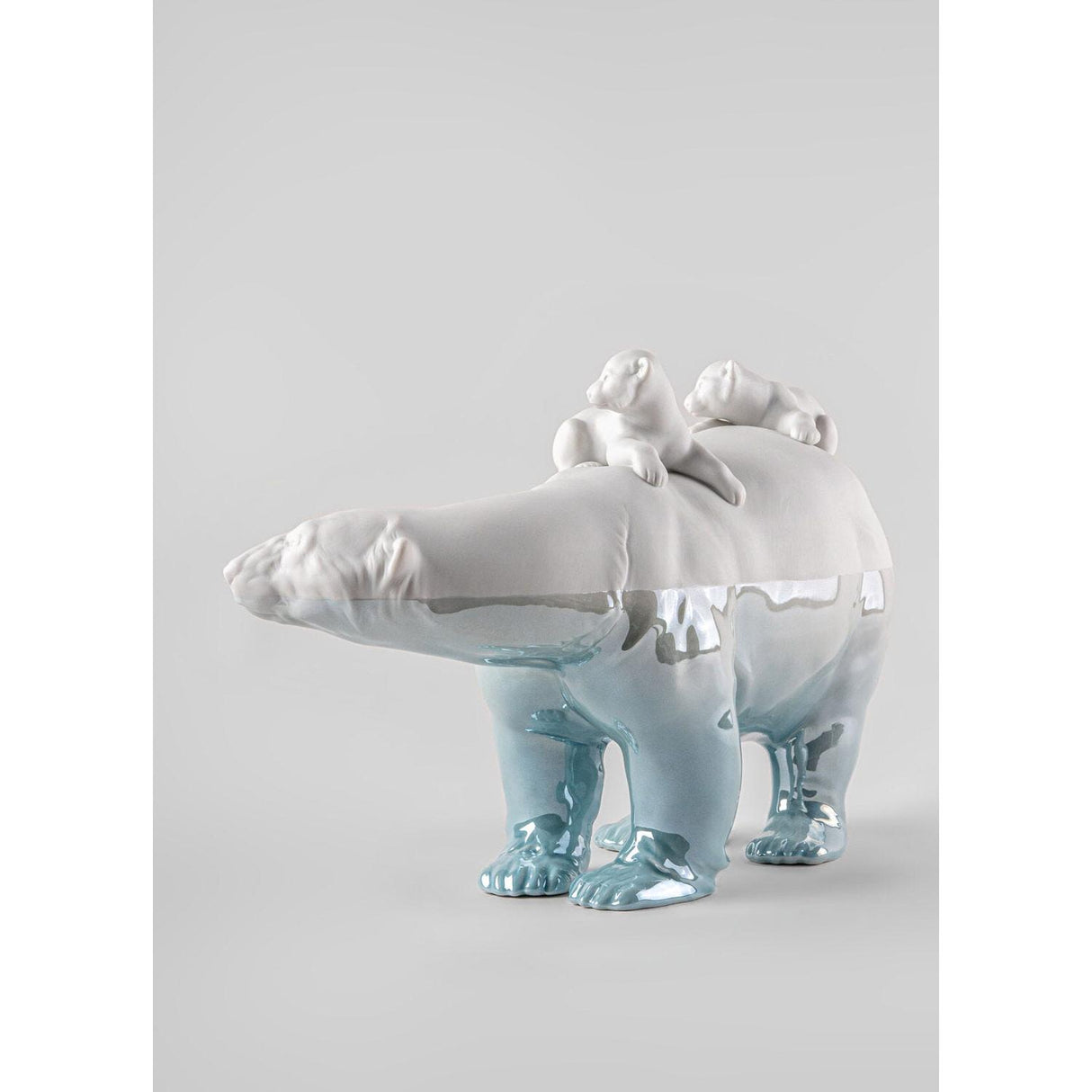 Lladró Scultura Mamma Orsa e I Suoi Piccoli Underwater 25x39cm Porcellana