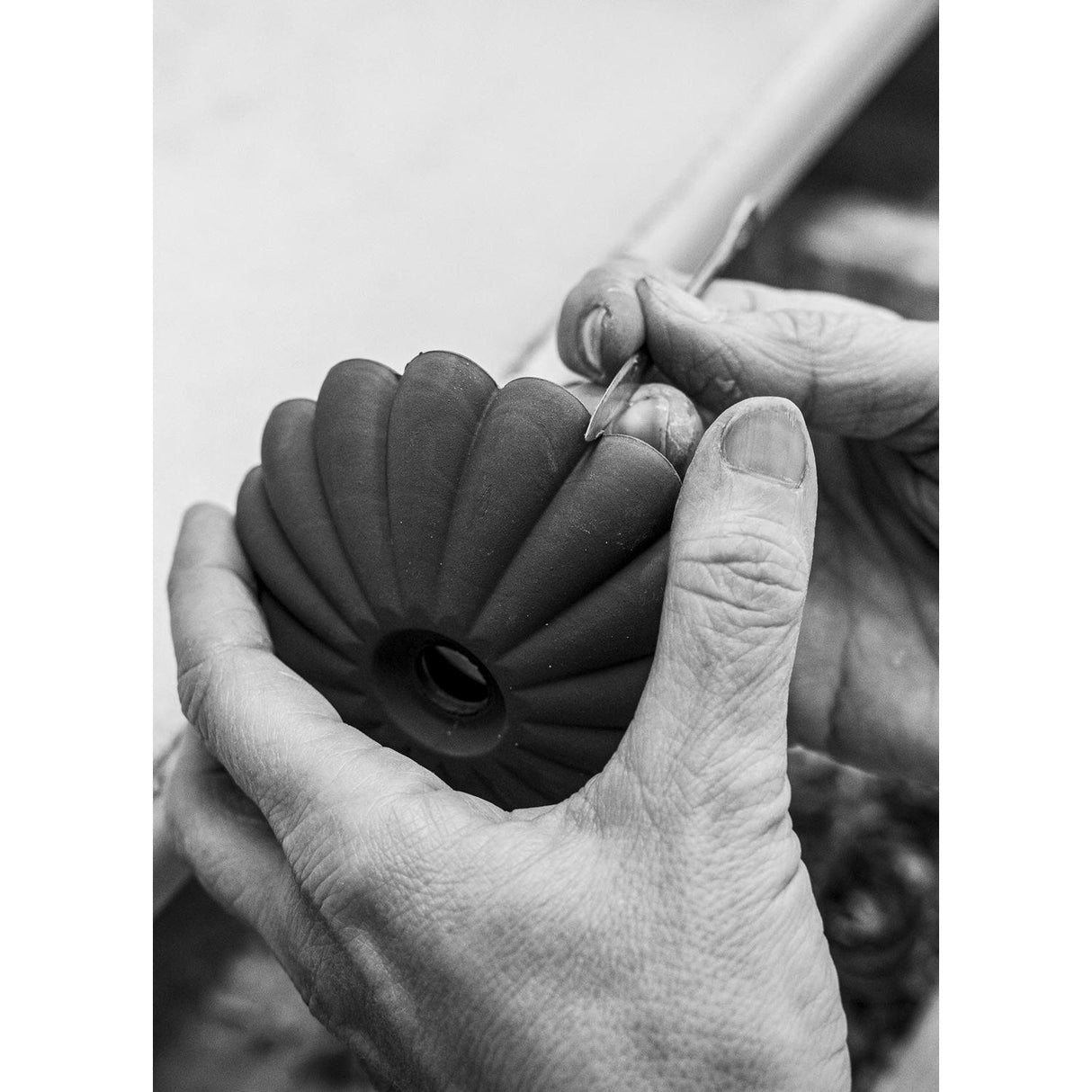 LLADRO' Lampada da Tavolo Firefly Sunflower Nero 30x12cm Porcellana