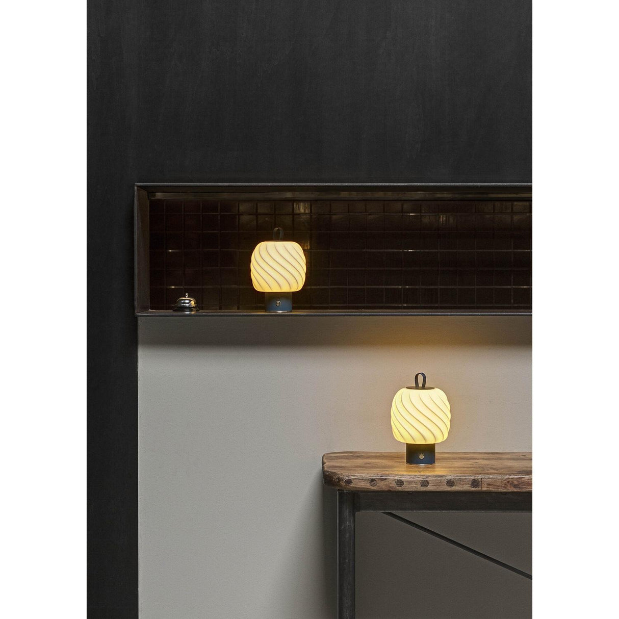 Lladró Ice Cream Lampada da Tavolo Medio Azzurro 26x17cm Porcellana