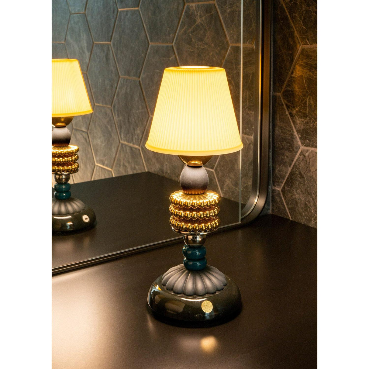 Lladró Lampada da Tavolo Senza Fili Firefly By Olga Hanono 30x12cm Porcellana