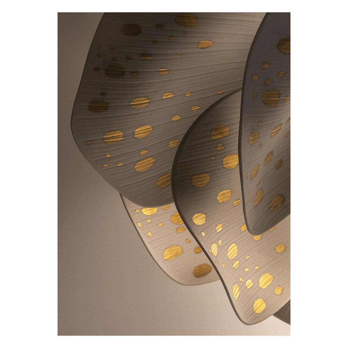 Lladró Appliqe Muro Nightbloom Bianco e Oro 29x47cm Porcellana