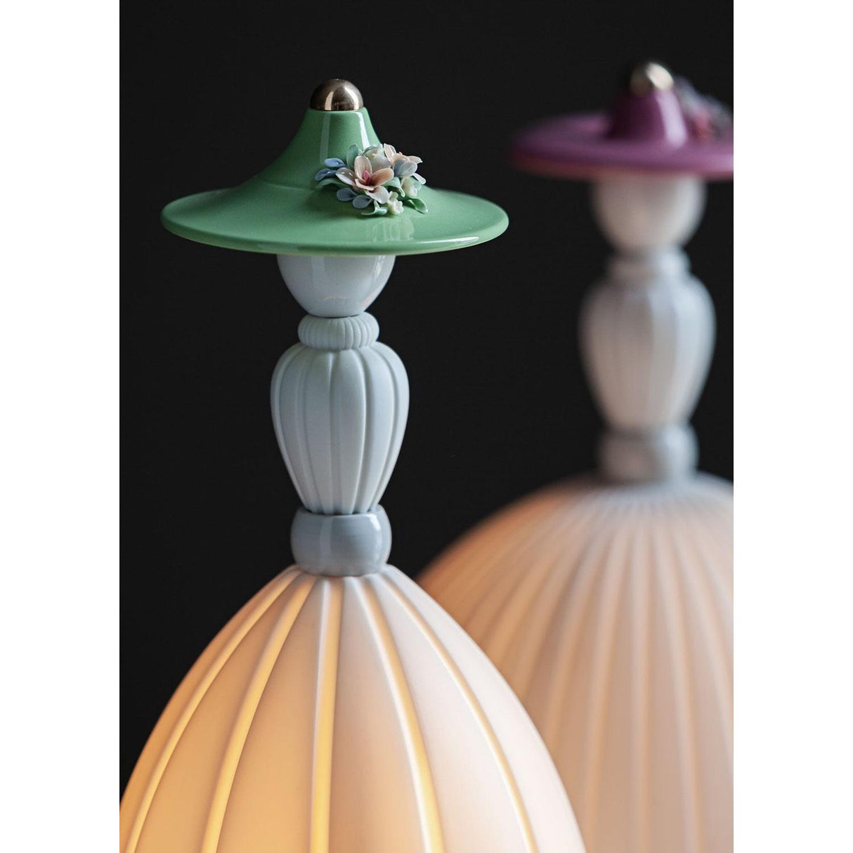 LLADRO' Lampada da Tavolo Mademoiselle Daniela 37x17cm Porcellana