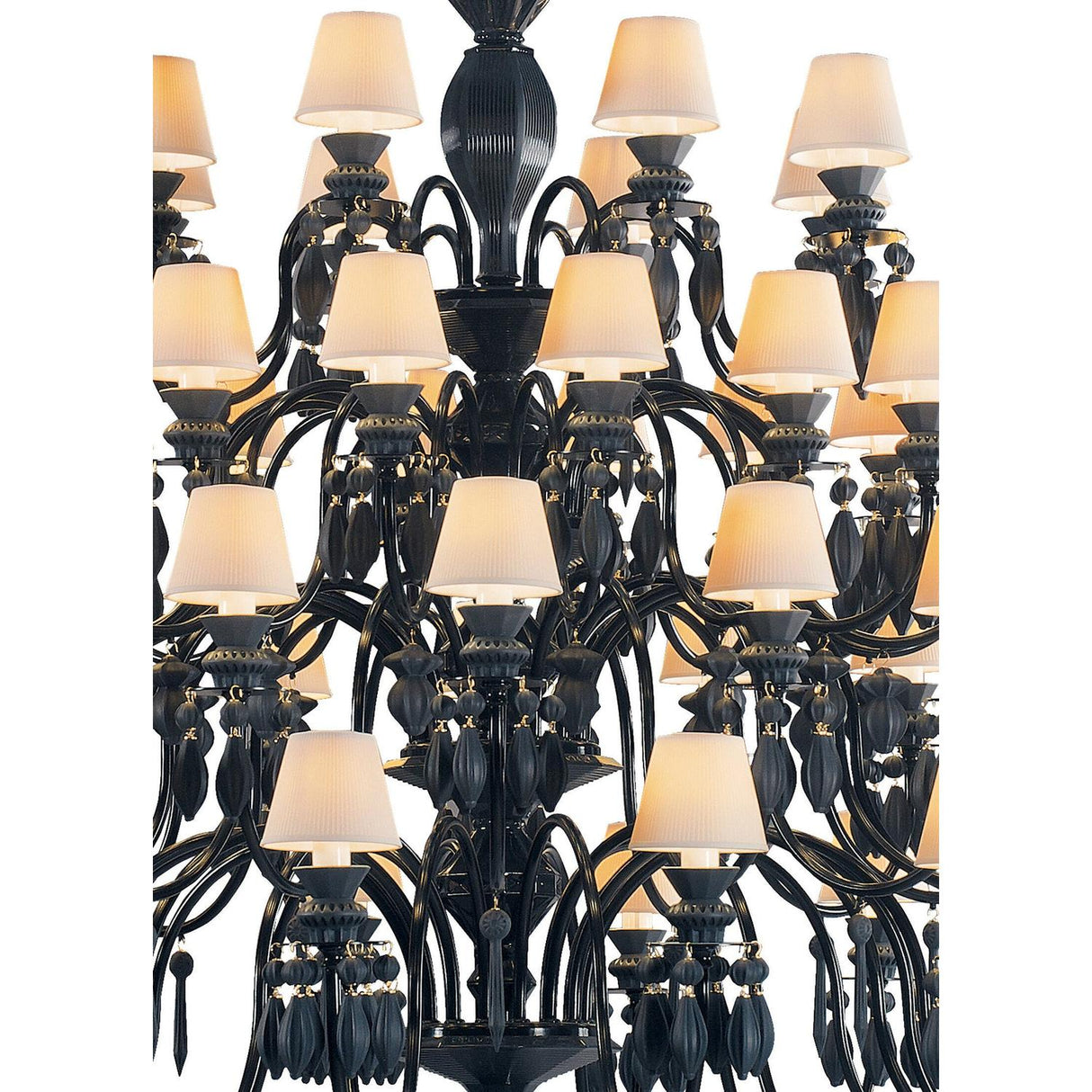 LLADRO' Chandelier Belle De Nuit 56 Luci Nero Assoluto 175x110cm Porcellana