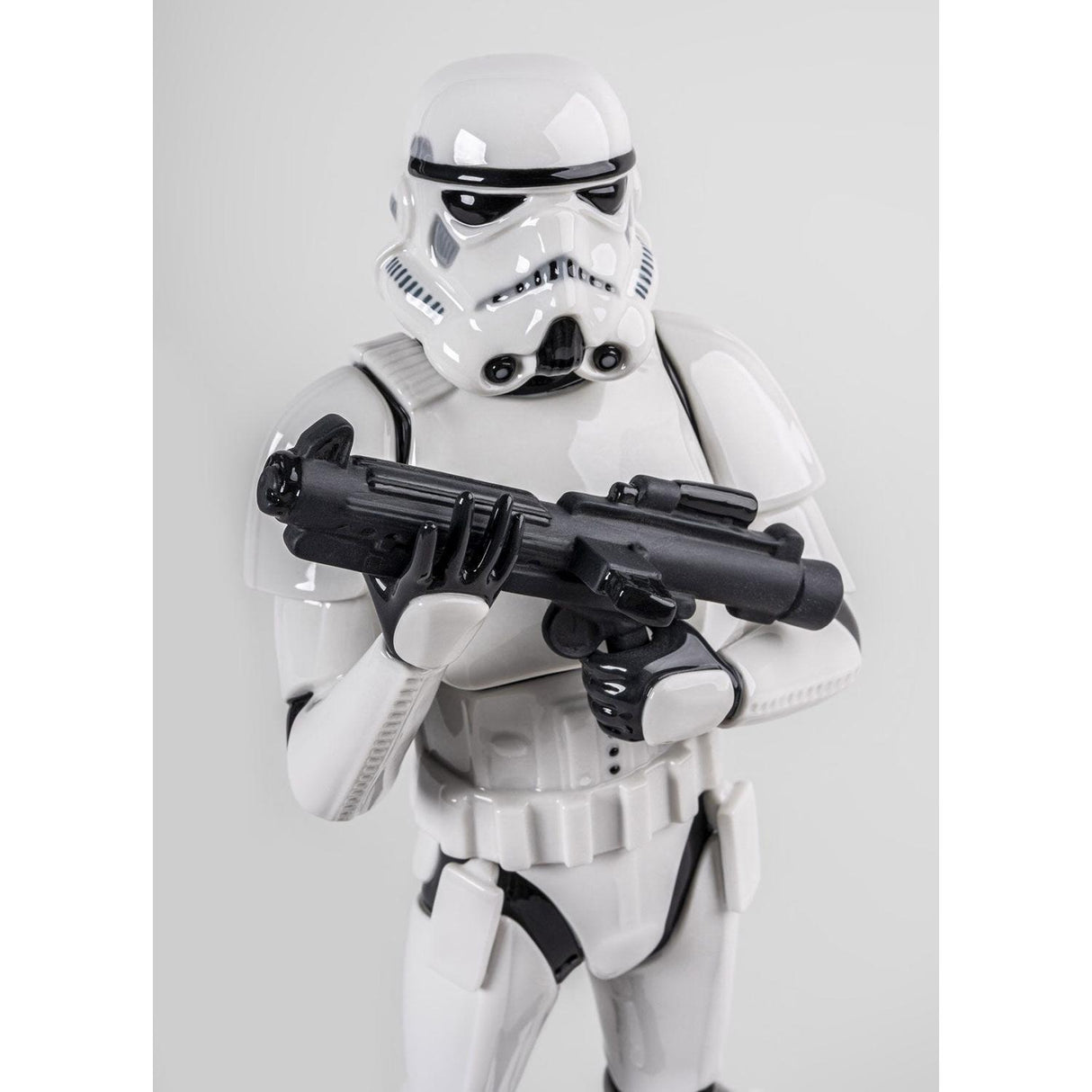 Lladró Scultura Stormtrooper™ Versione 2 Serie Limitata 40x16cm Porcellana